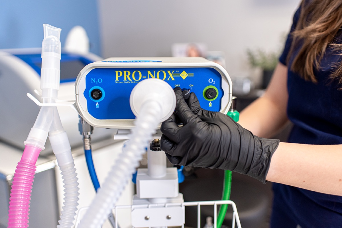 Pro-Nox nitrous oxide and oxygen delivery system